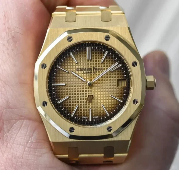 Replica Swiss Audemars Piguet Royal Oak Yellow Gold &Amp; Black Dial 39Mm