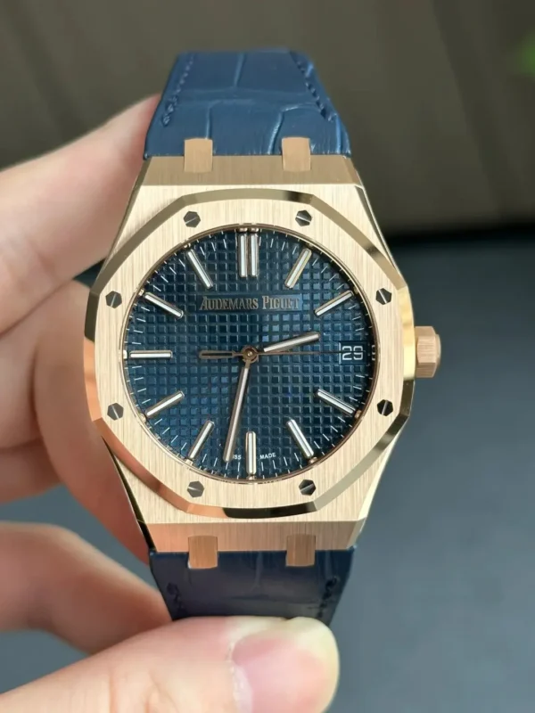 Replica Swiss Ap Royal Oak Selfwinding 50Th Rose Gold Black Dial 41Mm 2 Replica Swiss Ap Royal Oak Selfwinding 50Th Rose Gold Black Dial 41Mm