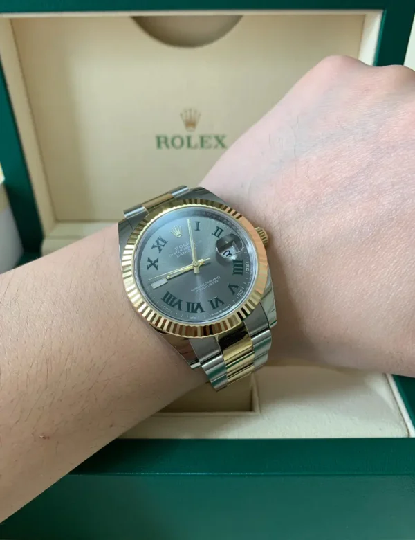 Replica Swiss Rolex Datejust 41 Yellow Gold &Amp; Black Dial 6 Replica Swiss Rolex Datejust 41 Yellow Gold &Amp; Black Dial