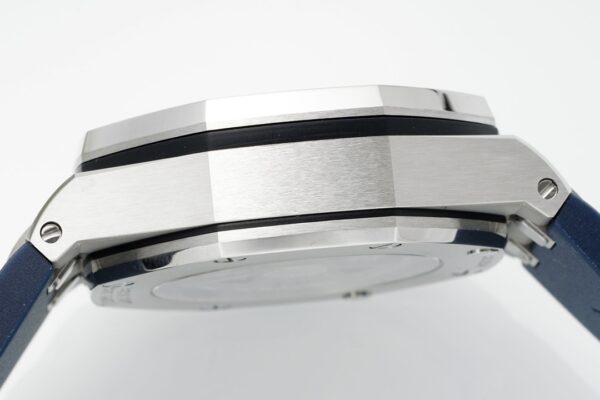 Replica Swiss Audemars Piguet Royal Oak Offshore Titanium &Amp; Blue Dial 43Mm