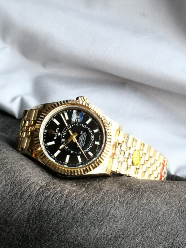 Replica Rolex Sky-Dweller Series M336938-0005 42Mm 6 Replica Rolex Sky-Dweller Series M336938-0005 42Mm