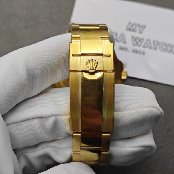 A3F2F1Dd7769Aa0D7F5F523Afb8Ad201