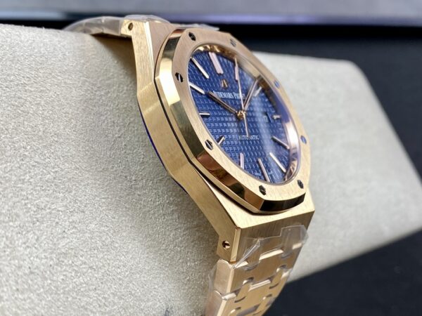 Replica Swiss Audemars Piguet Royal Oak Selfwinding Blue Dial 41Mm