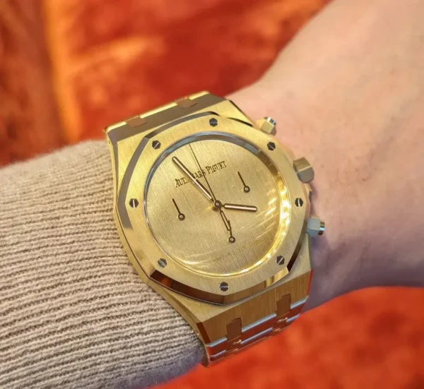 Replica Swiss Ap Royal Oak Chronograph Yellow Gold 1017 Alyx 9Sm