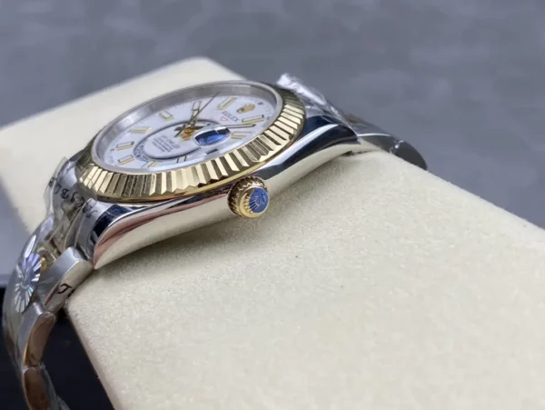 Replica Rolex Sky-Dweller Oyster M326933-0009 42Mm