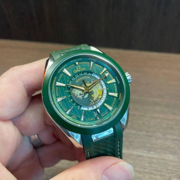 Replica Swiss Omega Seamaster Worldtimer Gmt 43Mm Green Dial 2 Replica Swiss Omega Seamaster Worldtimer Gmt 43Mm Green Dial