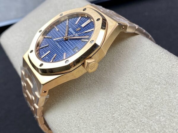 Replica Swiss Audemars Piguet Royal Oak Selfwinding Blue Dial 41Mm