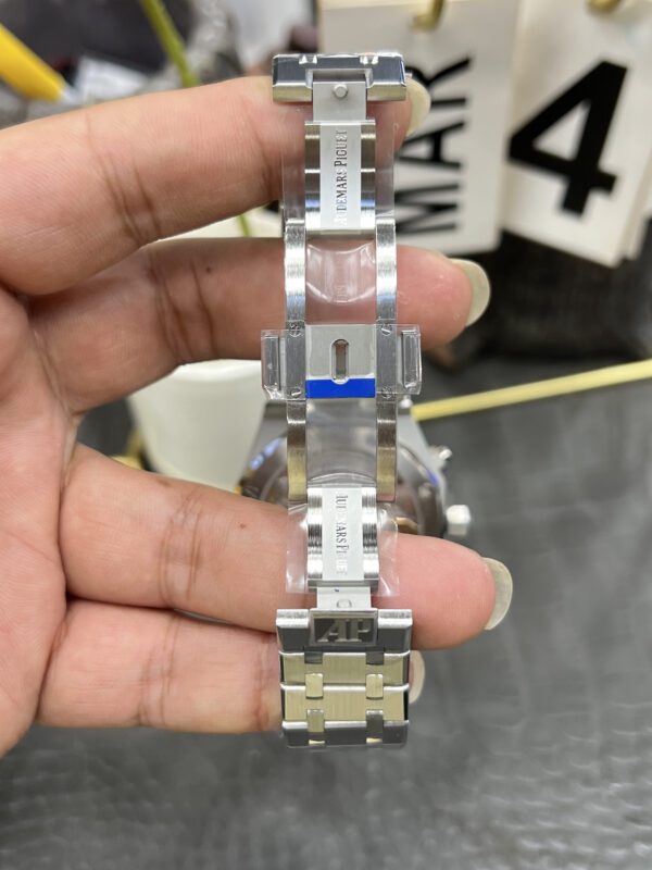 Replica Swiss Audemars Piguet Royal Oak Chronograph Steel &Amp; Black Dial 41Mm