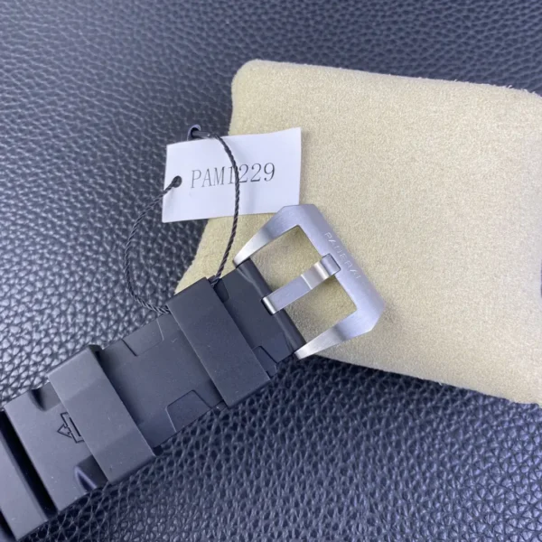 Replica Swiss Panerai Luminor Stealth Pam01305