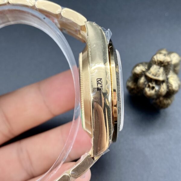 Replica Rolex Daytona Yellow Gold 116508-0014