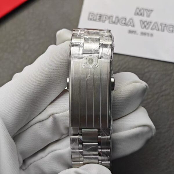 Fb95Bbc074305Ceb54B2F10003D17455