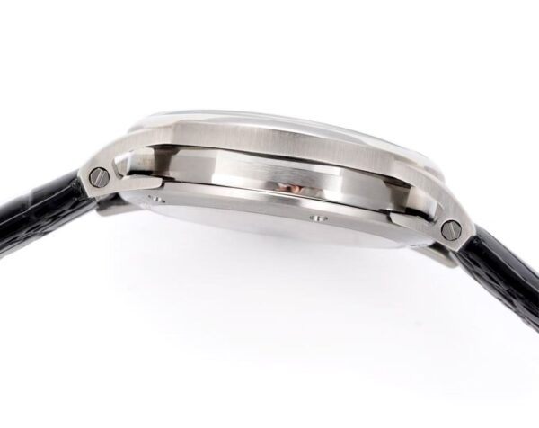 B484457Fd9D8C4105C05100Efa8A6Dfb