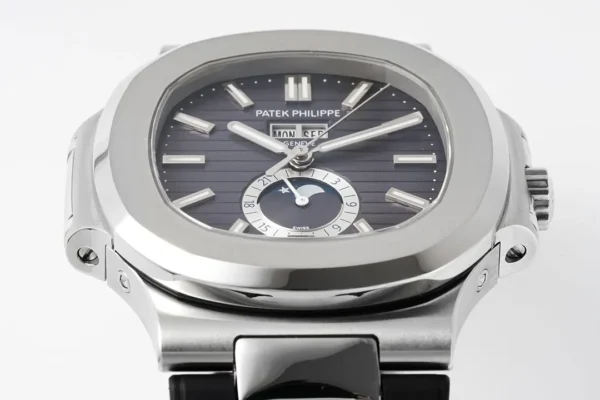 Replica Patek Philippe Nautilus Blue Dial Rubber Strap