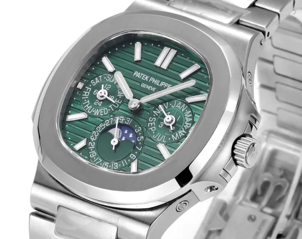 Replica Patek Philippe Nautilus Green Dial