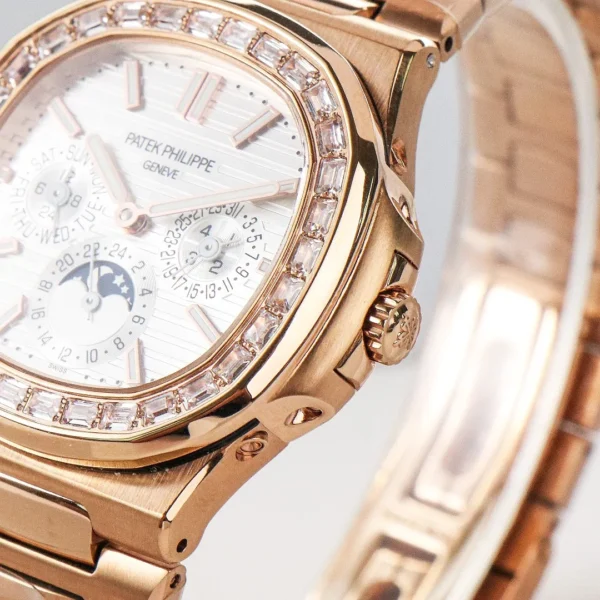 Replica Patek Philippe Nautilus Rose Gold