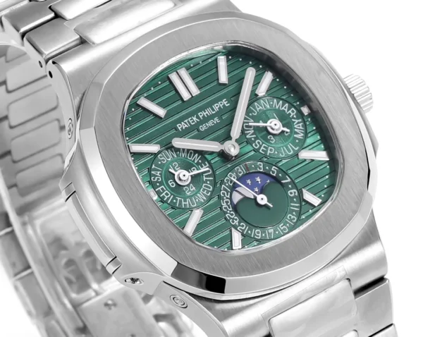 Replica Patek Philippe Nautilus Green Dial