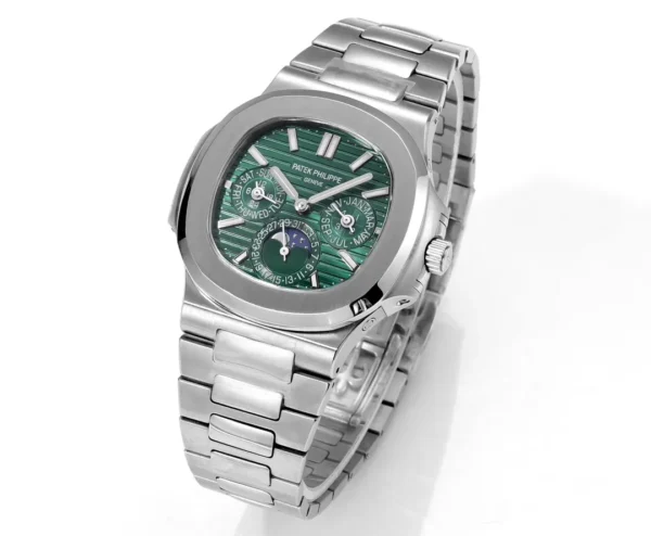 Replica Patek Philippe Nautilus Green Dial