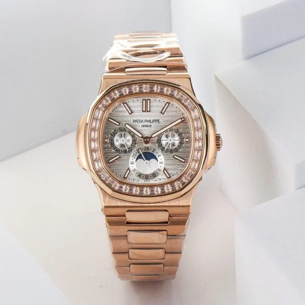 Replica Patek Philippe Nautilus Rose Gold