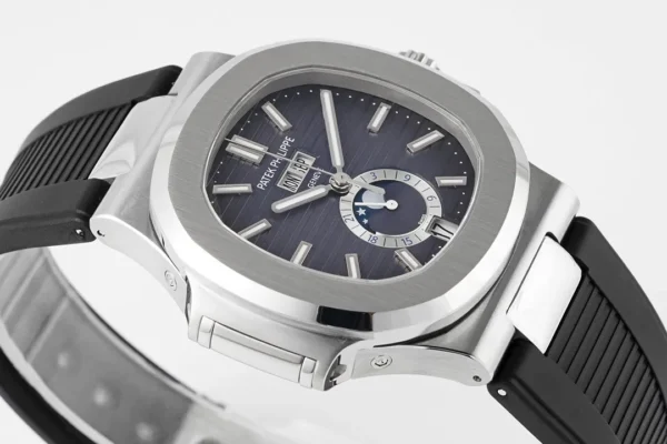 Replica Patek Philippe Nautilus Blue Dial Rubber Strap
